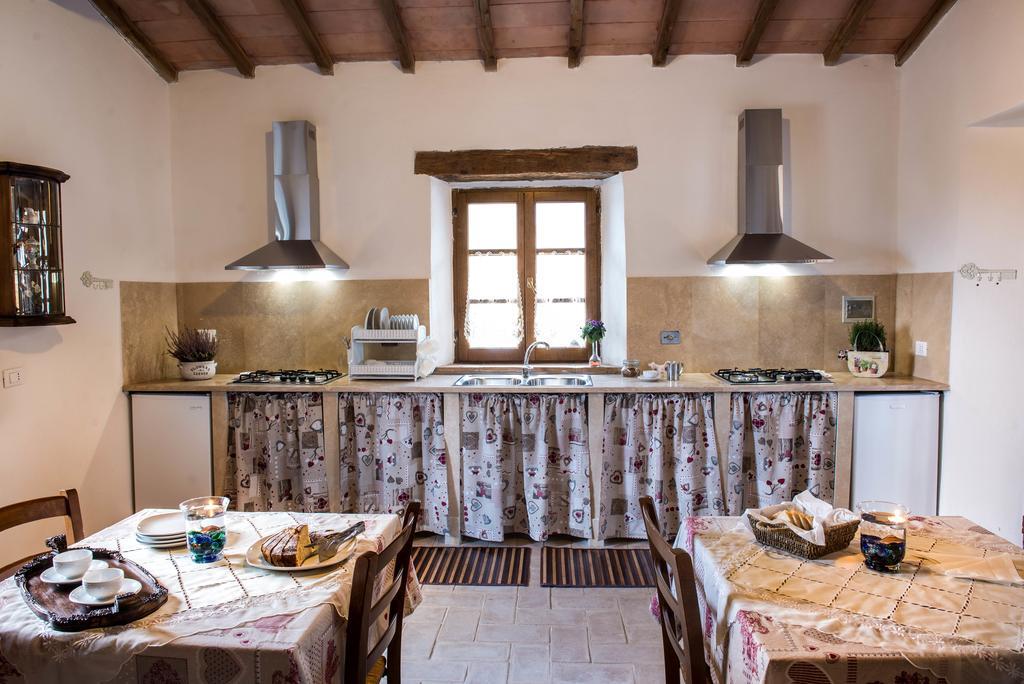 Agriturismo Grossola Castiglione d'Orcia Exterior photo